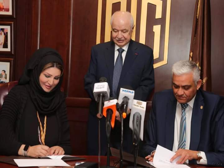 السليّم وأبو غزالة يتفقان على تقديم برنامج الزمالة المهنية وبرامج الطلاقة في اللغة العربية